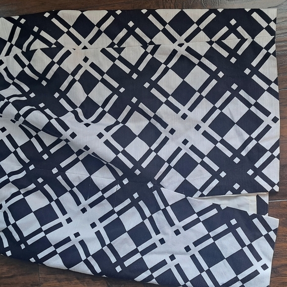 white pattern print Talbots - Picture 7 of 7